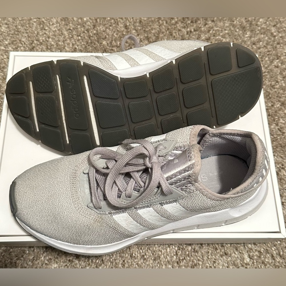 adidas swift run size 8 gray